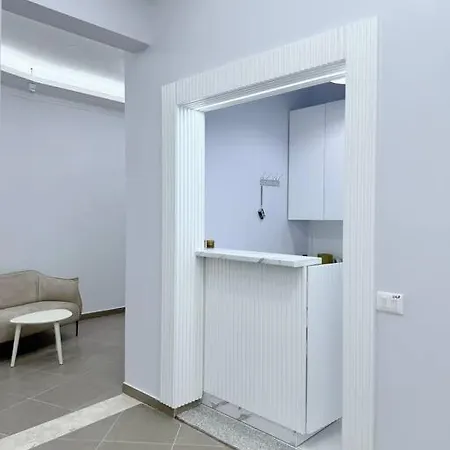 Aem 1 Bedroom #9 Apartment *